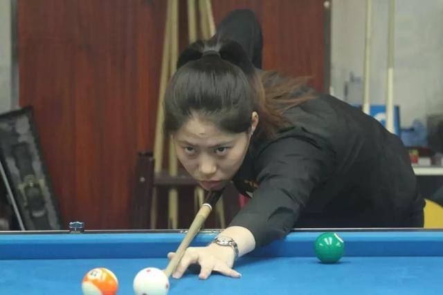 上被身后的 上被身后的