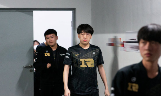 速度与射门 速度与射门