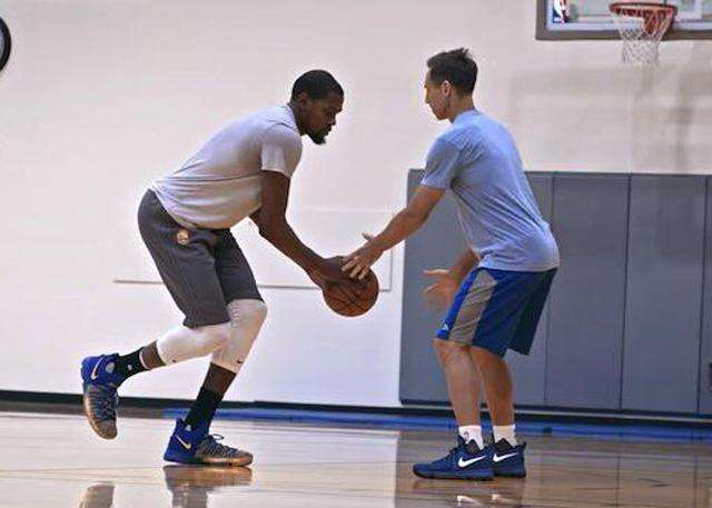 距离上领先 距离上领先